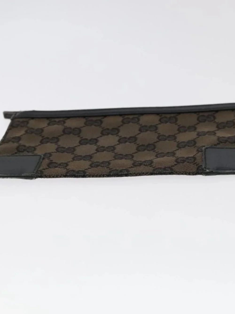 Gucci brand	gucci color	black